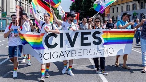 bacheca incontri gay a bergamo|Incontri Gay Bergamo e provincia